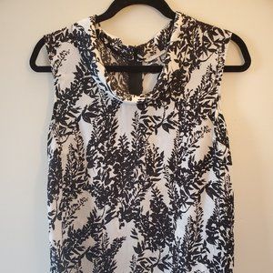 Sleeveless Halogen top